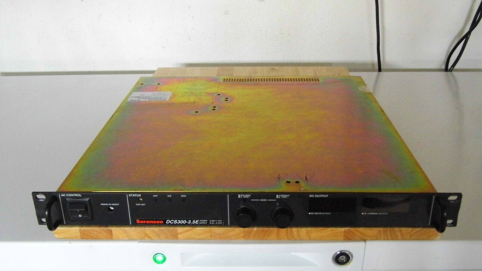 DCS300-3.5E M35 400Vdc 2.6A DCS300-3.5E M35 400Vdc 2.6A